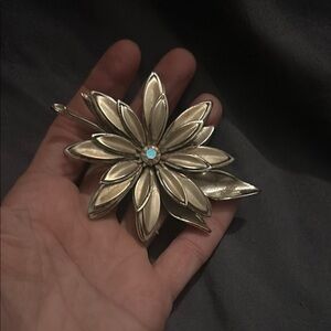Vintage Gold Flower Brooch